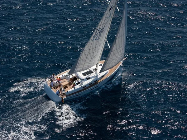Bavaria 45 Cruiser av Wimmer Yachting i Punat