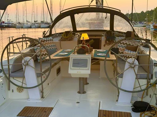 Bavaria 46 Cruiser från YOLO Charters i Preveza