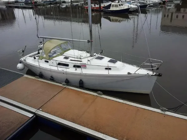 Hanse 315 da Arcadie Plaisance em Grimaud
