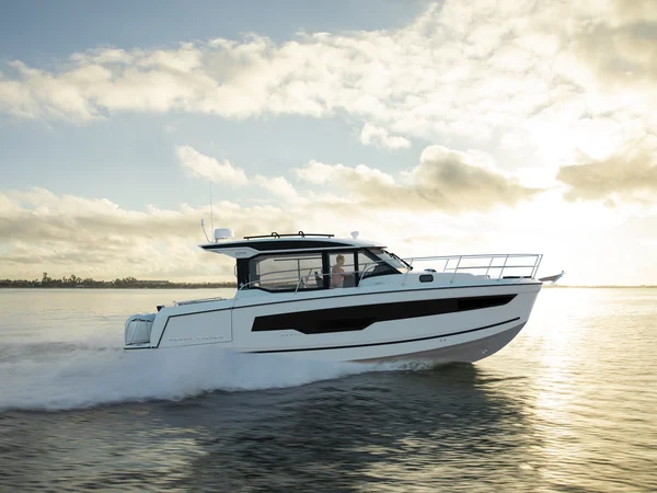 Merry Fisher 1095 yritykseltä Sea Drive Zadarissa