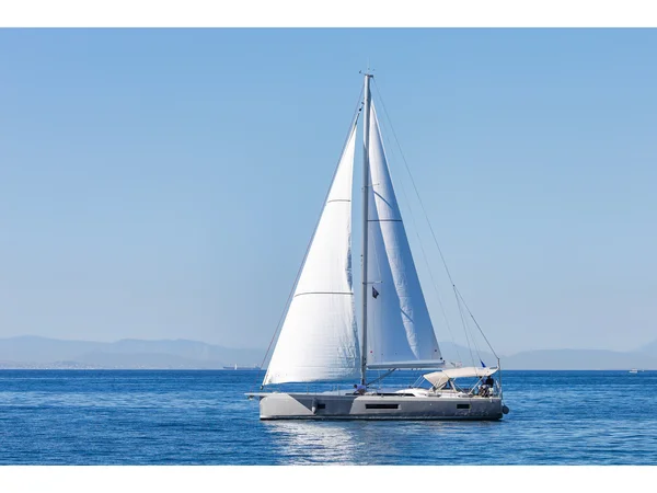Océanis 51.1 from ARCHON Yachting in Kos