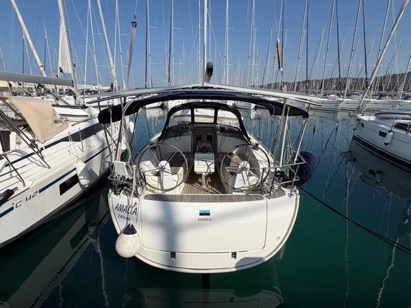 Bavaria 37 Cruiser van Kroki Nautika in Sukošan