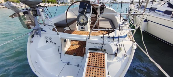 Bavaria 30 Cruiser van Alsalos Yachting in Palairos