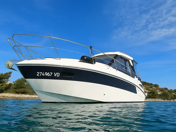 Bavaria S33 HT von triM Nautica Charter in Biograd na moru