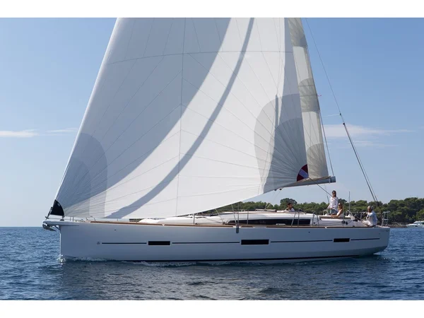 Dufour 460 Grand Large yritykseltä Adriatic Charter Sukošanissa