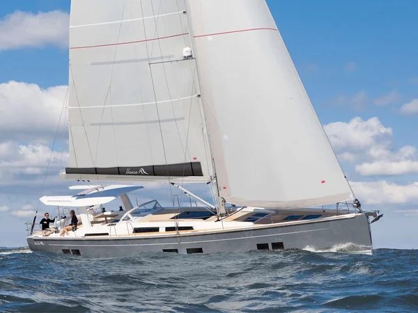 Hanse 588 de Hellenic Prime Yachting en Lavrion