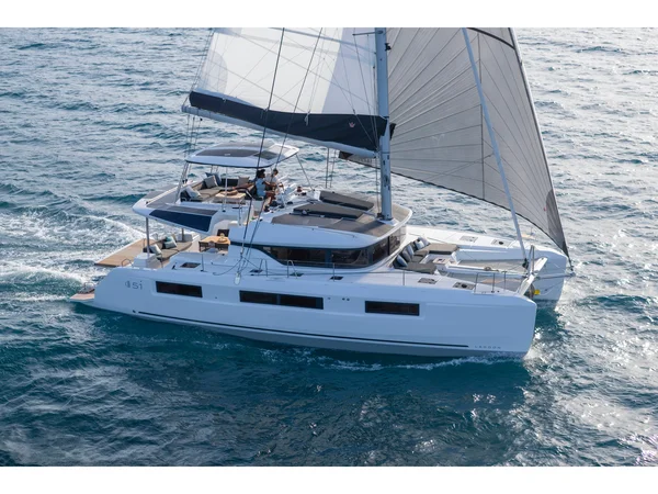 Lagoon 51 av MarGeo Yachts i Athen