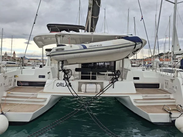 Lagoon 42 par Nova Eurospectra à Trogir