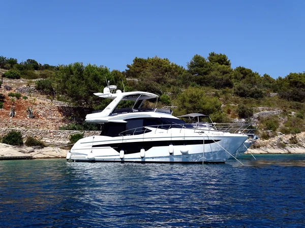 Galeon 500 Fly from Croatia-Adriatic in Trogir