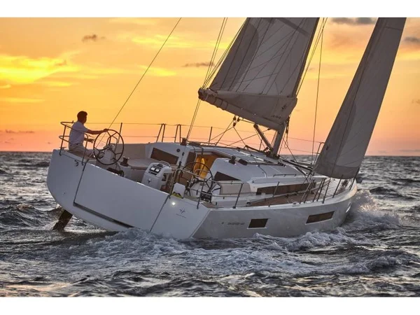 Sun Odyssey 490 from Alboran Charter in Radazul
