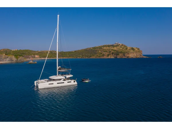 Lagoon 50 par Vernicos Crewed à Leucade