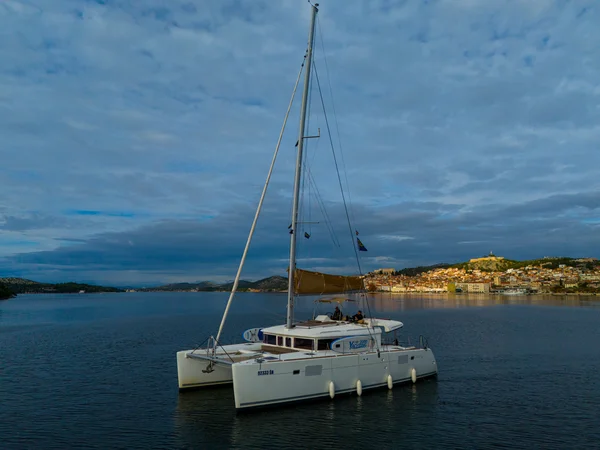 Lagoon 450 from Yachting 2000 in Šibenik