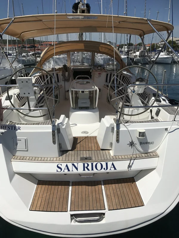 Sun Odyssey 49 par Zen Yacht Charter à Tribunj