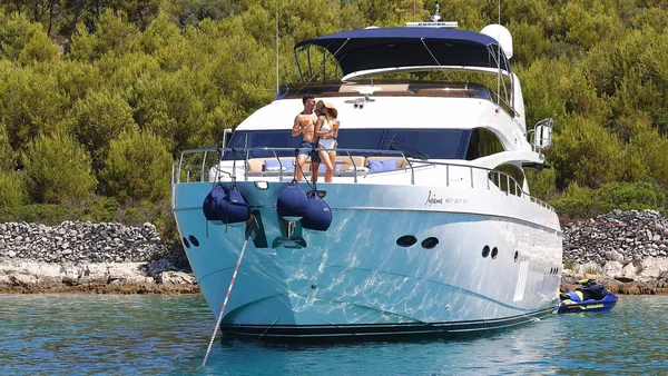 Princess Y85 von GARIFUL YACHT CHARTER in Trogir