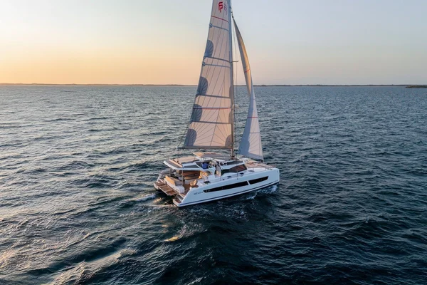Fountaine Pajot FP 41 Quatuor 4 av Olympic Yachting i Lavrion