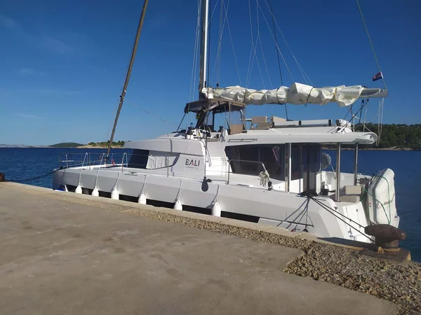 Bali 4.4 yritykseltä Five Seasons Yachting Palma de Mallorcassa