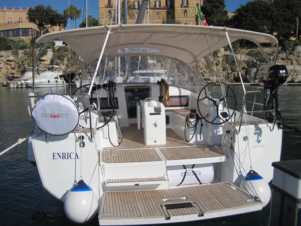 Sun Odyssey 440 par Helm Yachting à Capo d’Orlando