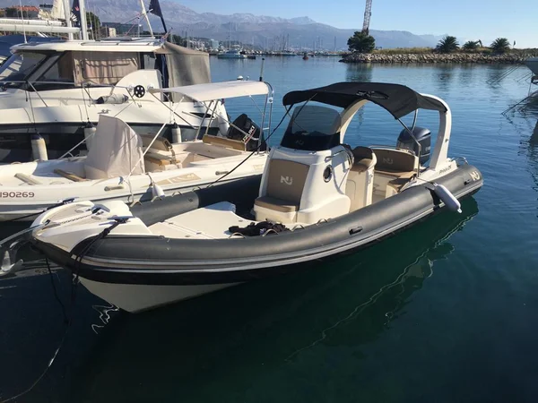 Nuova Jolly Prince 25 från triM Nautica Charter i Biograd na moru