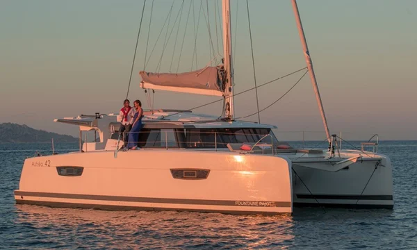 Fountaine Pajot Astréa 42 van Dream Yacht Charter in La Paz