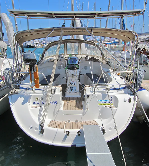 Bavaria 39 Cruiser af Olympic Yachting i Lavrion