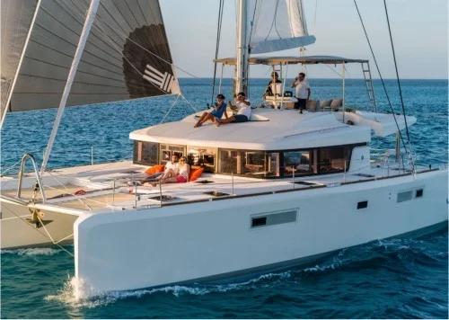 Lagoon 52 de Fyly Yachting en Lavrion