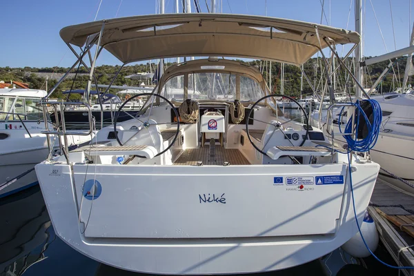 Dufour 382 Grand Large della Jadranka Yachting a Pola