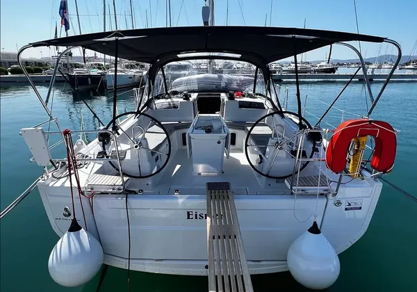 Oceanis 40.1 yritykseltä Ekvator Yachting Šibenikissä