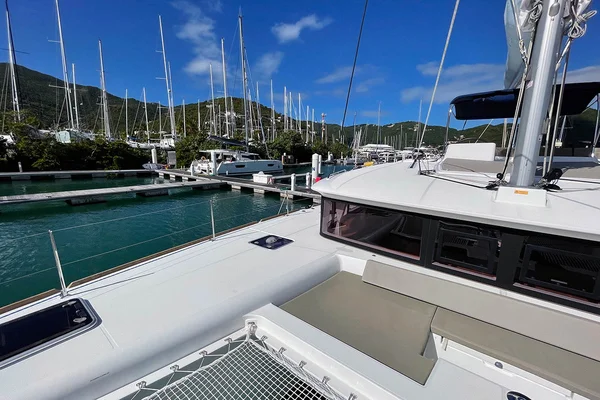 Lagoon 450 F von Navigare Yachting in Nanny Cay