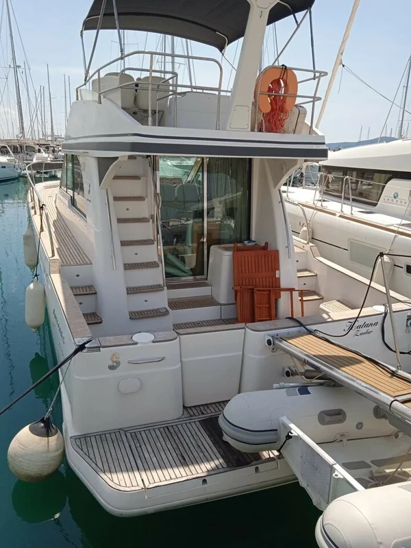 Antares 13.80 della Master Yachting a Sukošan