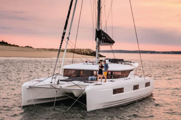 Lagoon 46 af Five Seasons Yachting i Sant Antoni de Portmany