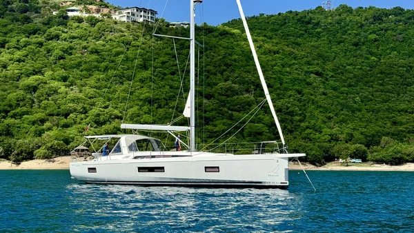 Océanis 51.1 da Horizon Yacht Charters em Nanny Cay