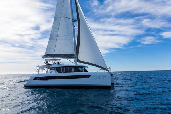 Leopard 42 della Seaways Yachting a Saint-Raphaël