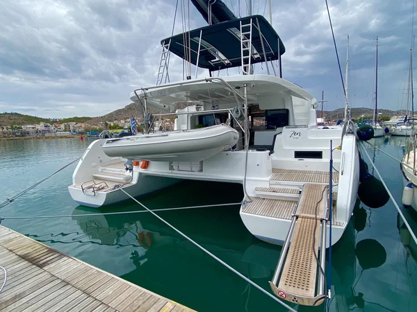 Lagoon 46 par Fyly Yachting à Athènes