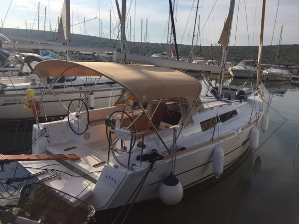 Dufour 350 Grand Large par DN Nautica à Punat