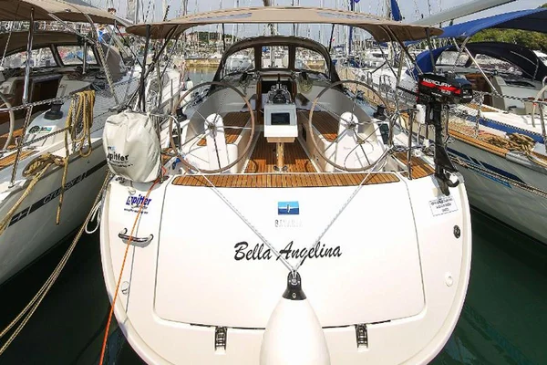 Bavaria 37 Cruiser från Nautic Alliance i Pula