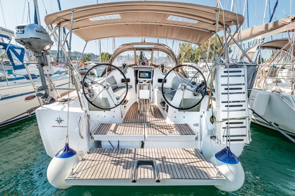 Sun Odyssey 349 par Odysseus Yachting Holidays à Corfou