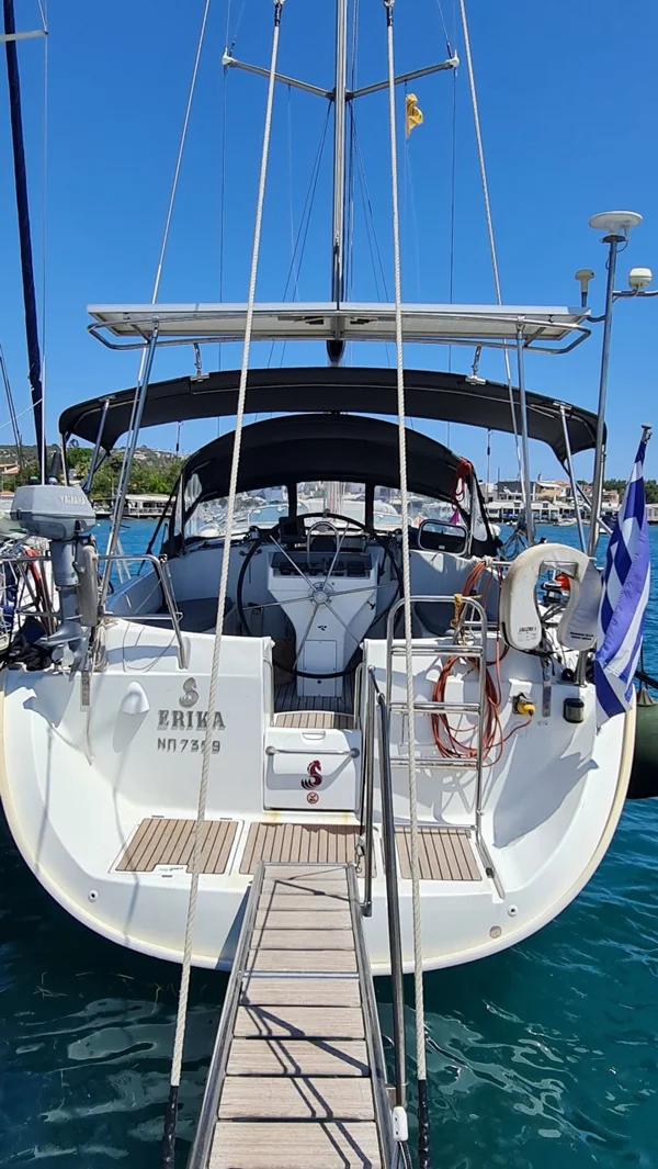 Oceanis 411 from Sail With Us in Volos