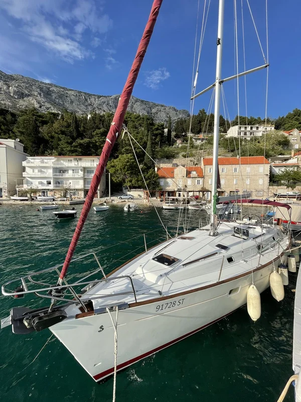 Oceanis 411 from Croatia Tours Travel Agency in Omiš