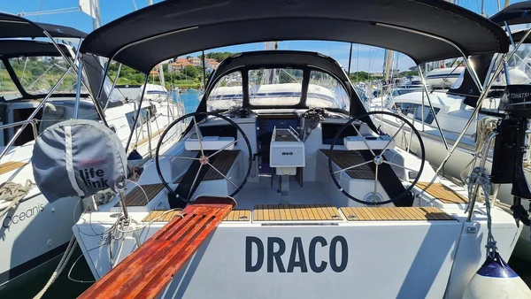 Dufour 360 Grand Large da Pyxis Nautica em Pula