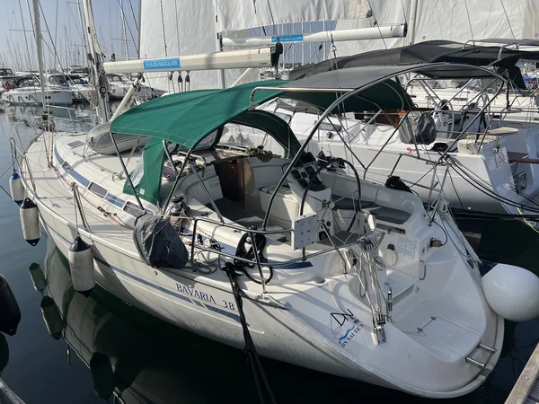 Bavaria 38 Cruiser par DN Nautica à Punat