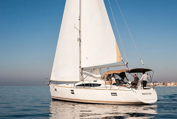 Elan Impression 45 von Bruneko Yacht Charter in Zadar