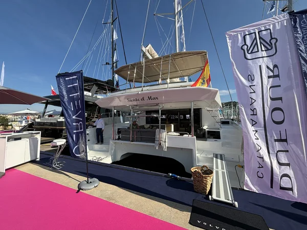 Dufour 48 Catamaran par The Nautic Club à Ibiza