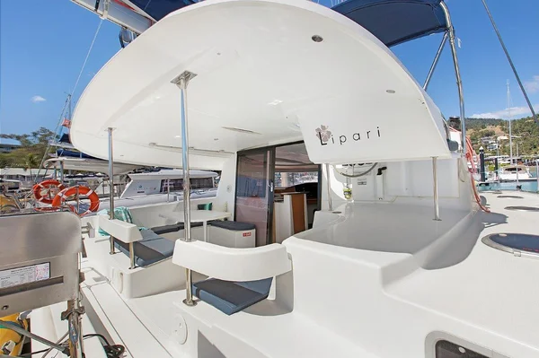 Fountaine Pajot Lipari 41 par Dream Yacht Charter à Airlie Beach