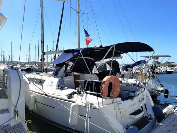 Sun Odyssey 33i de Set Sail en Tolón