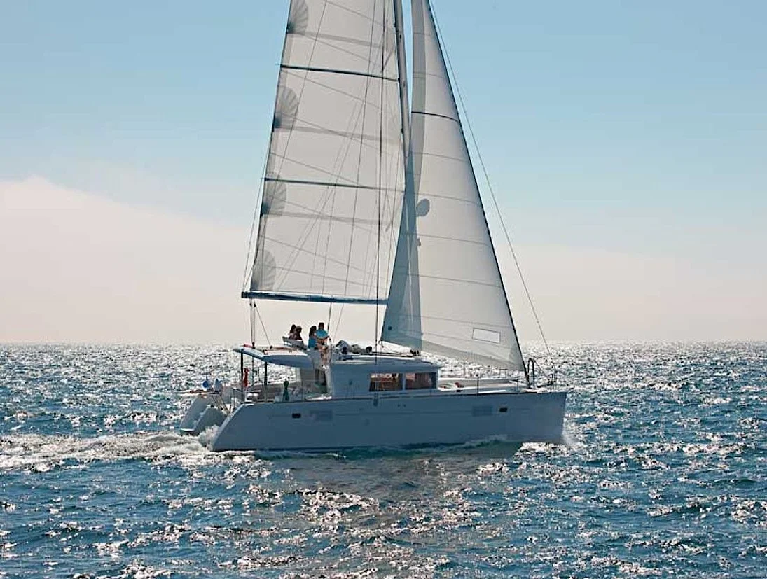 Catamaran Lagoon 450 F COROSSOL_DB for rent in France | Yachting