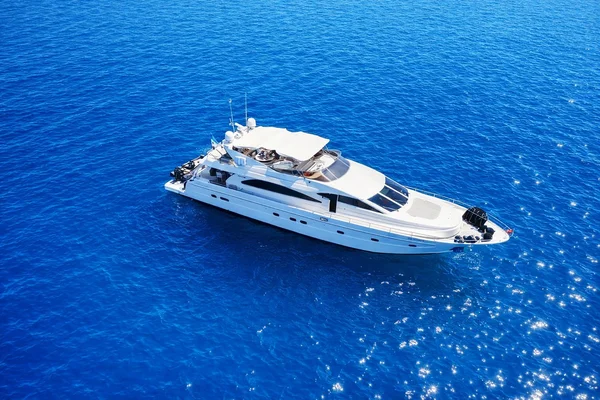 Astondoa 82 GLX - 4 + 2 cab. from Marine Project in Zadar