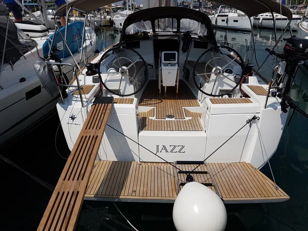Sun Odyssey 419 par Reful Yachting à Sukošan