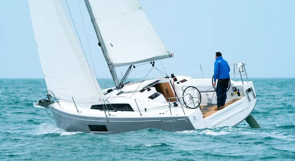 Oceanis 30.1 de BVI Yacht Charters en Road Town