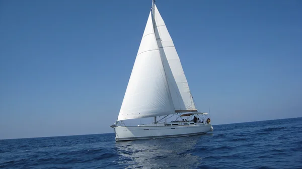 Dufour 425 Grand Large par Set Sail à Toulon