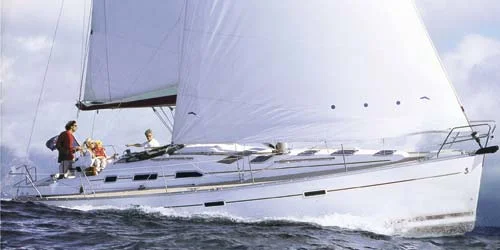 Oceanis 393 della Paralos Yachts ad Atene